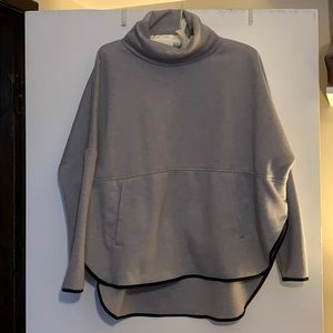 The North Face Canyon Flats Poncho